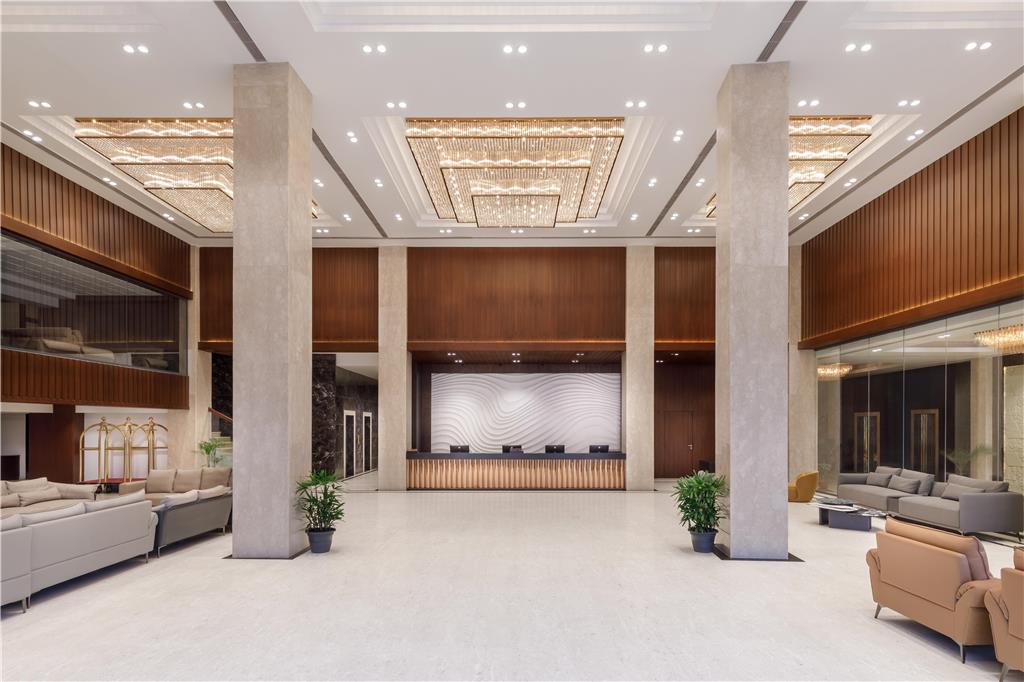 24-Hour Concierge & Reception Foyer
